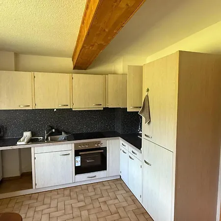 5-room 152 Qm In A Quiet Location Appartement *