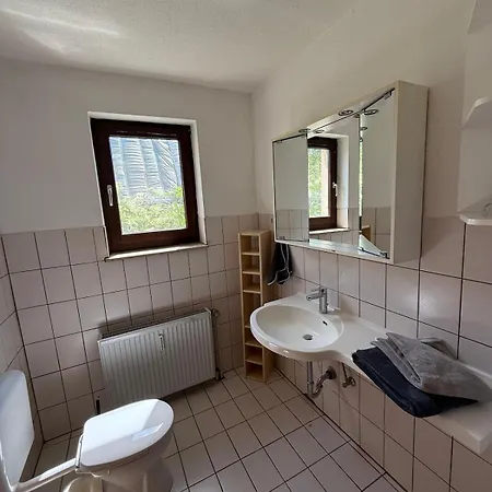 Appartement 5-room 152 Qm In A Quiet Location *