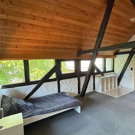5-room 152 Qm In A Quiet Location